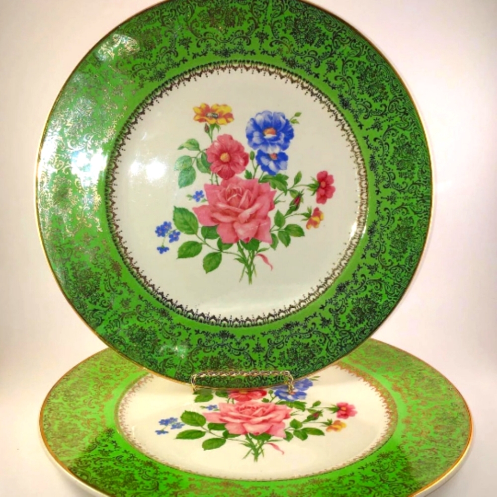 Salem China Co Imperial Service Plates 23 Karat Gold Filigree